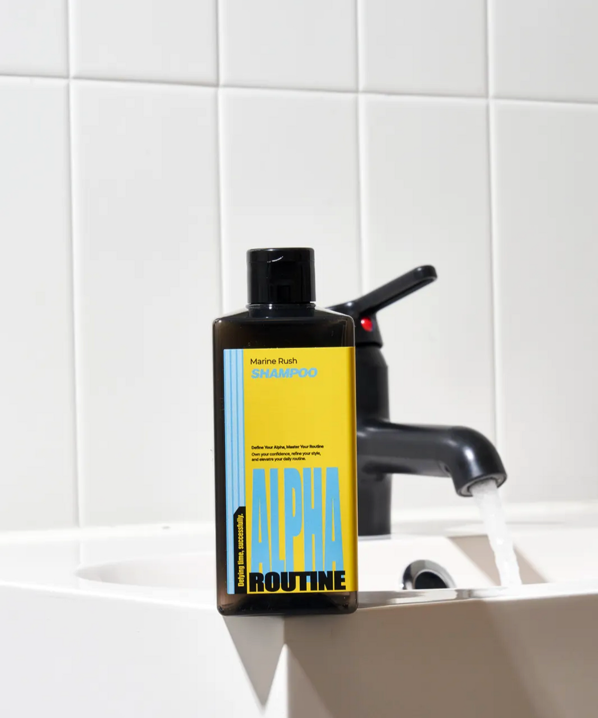 알파루틴(ALPHAROUTINE) 마린러쉬 콜라겐 저자극 두피 샴푸 300ml (+펌프 증정)