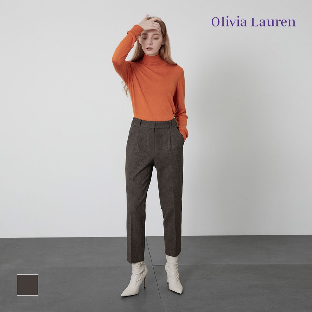 올리비아로렌(OLIVIALAUREN) 잔헤링본 슬림 배기 팬츠_VOPDLYW9351