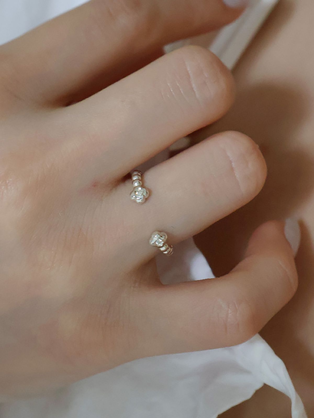 몽드린느(MONDELIGNE) Twinkle clover ring