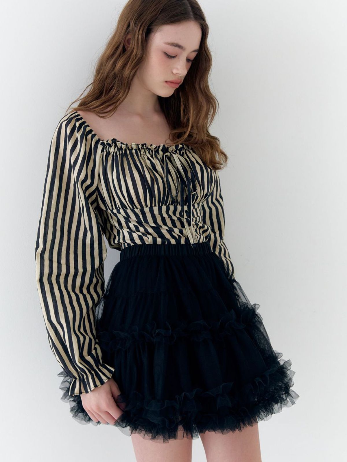 패브릭서울(FABRICSEOUL) stripe puff shirring blouse
