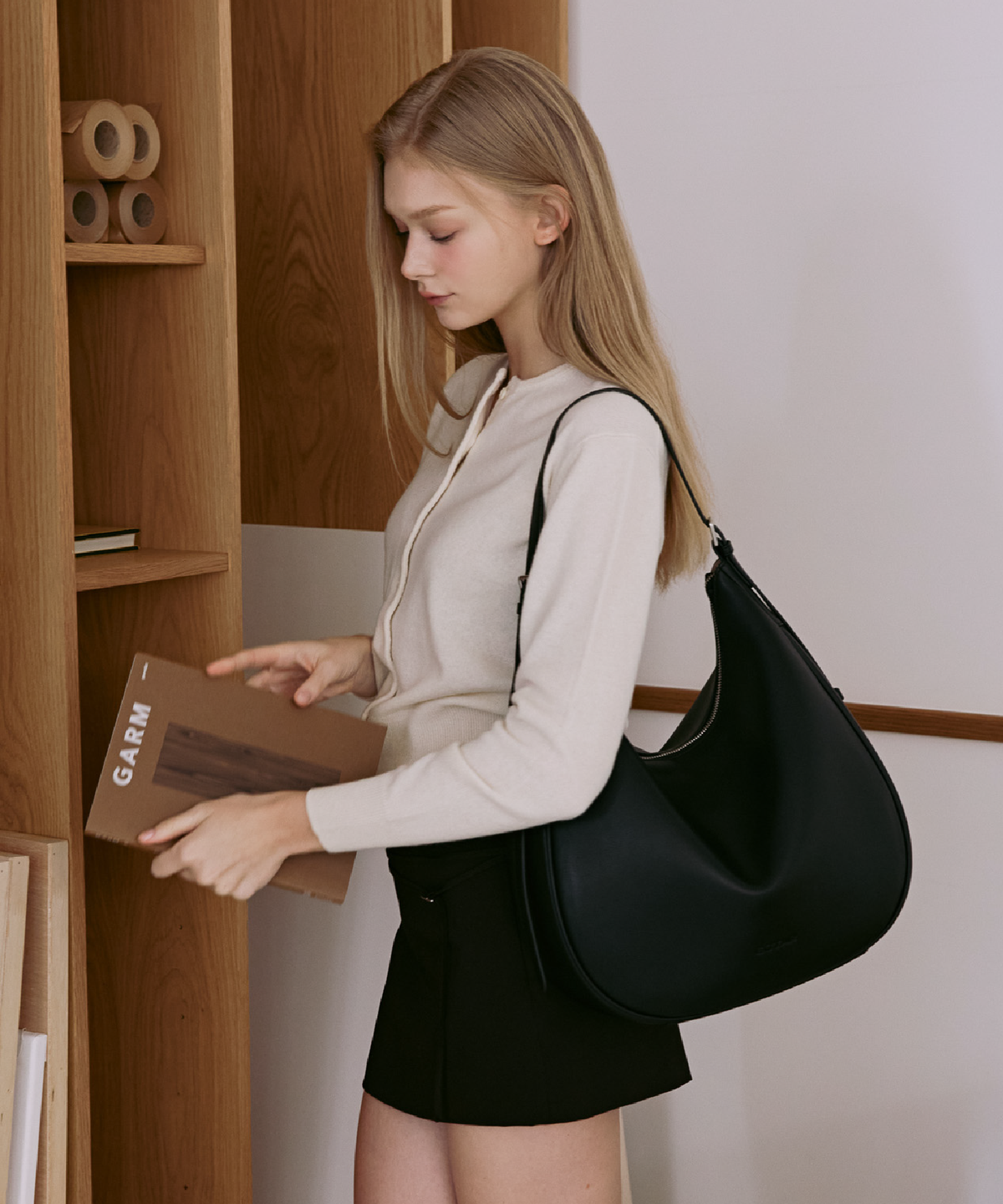 엑타(ECTAR) cove hobo bag -코브 호보백 [블랙]