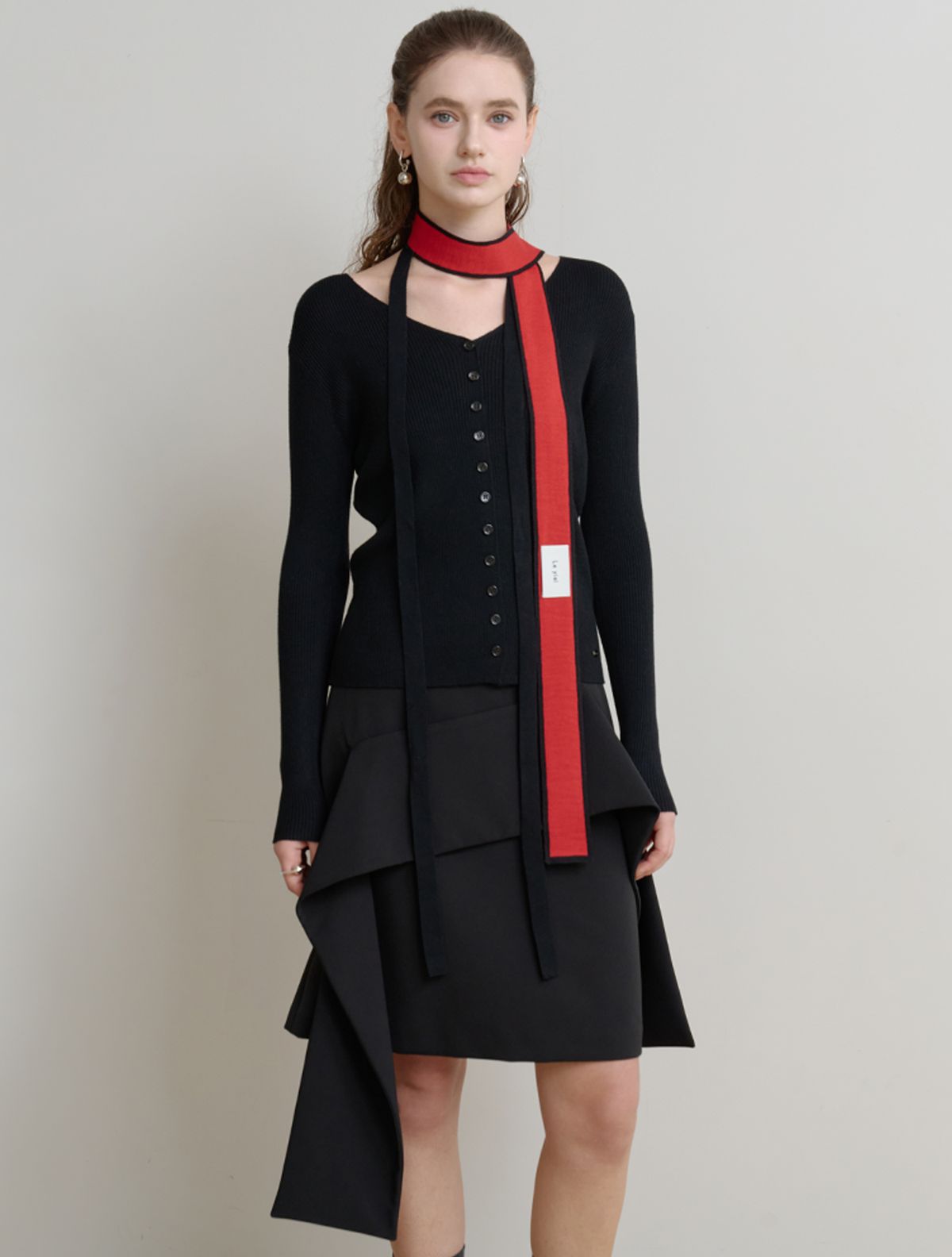 르이엘(LE YIEL) Ruffle A-Line Skirt_Black 러플 에이라인 스커트_블랙