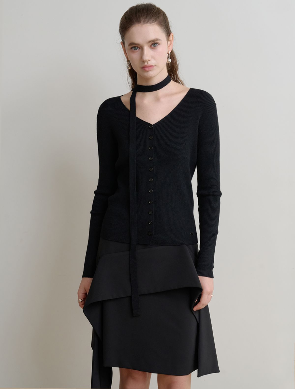 르이엘(LE YIEL) Ruffle A-Line Skirt_Black 러플 에이라인 스커트_블랙