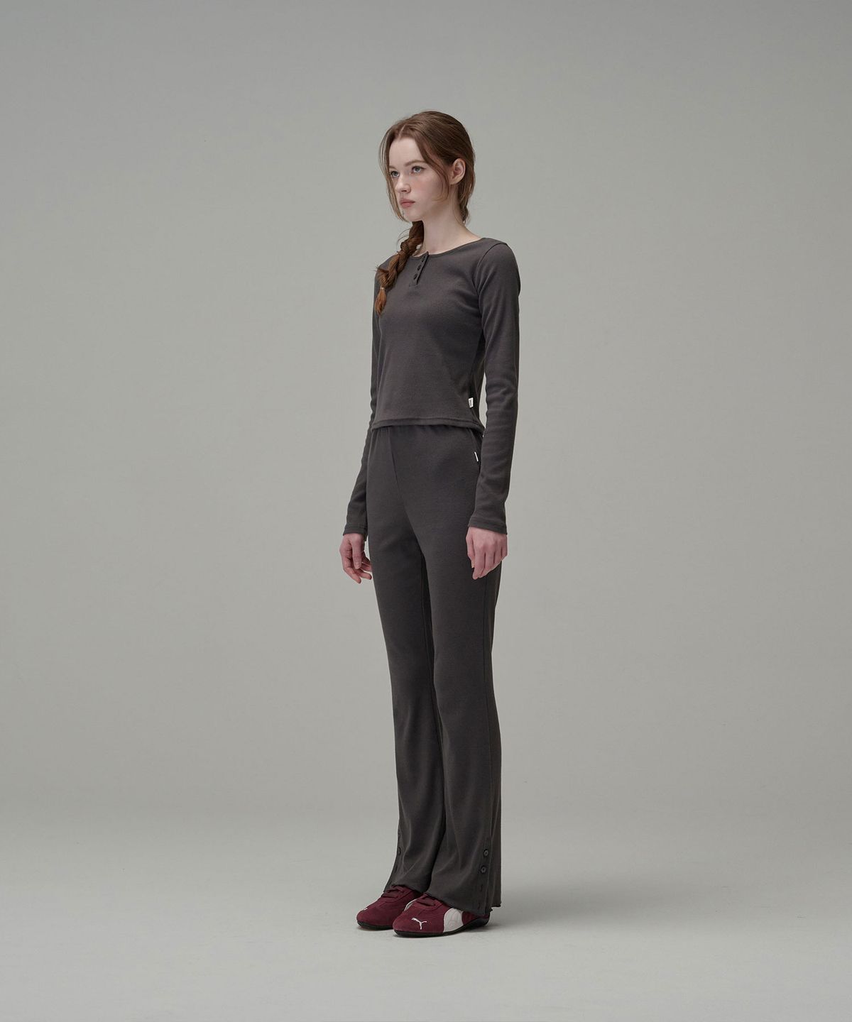 우네(OONE) Cotton Henley-neck Long Sleeve_Charcoal