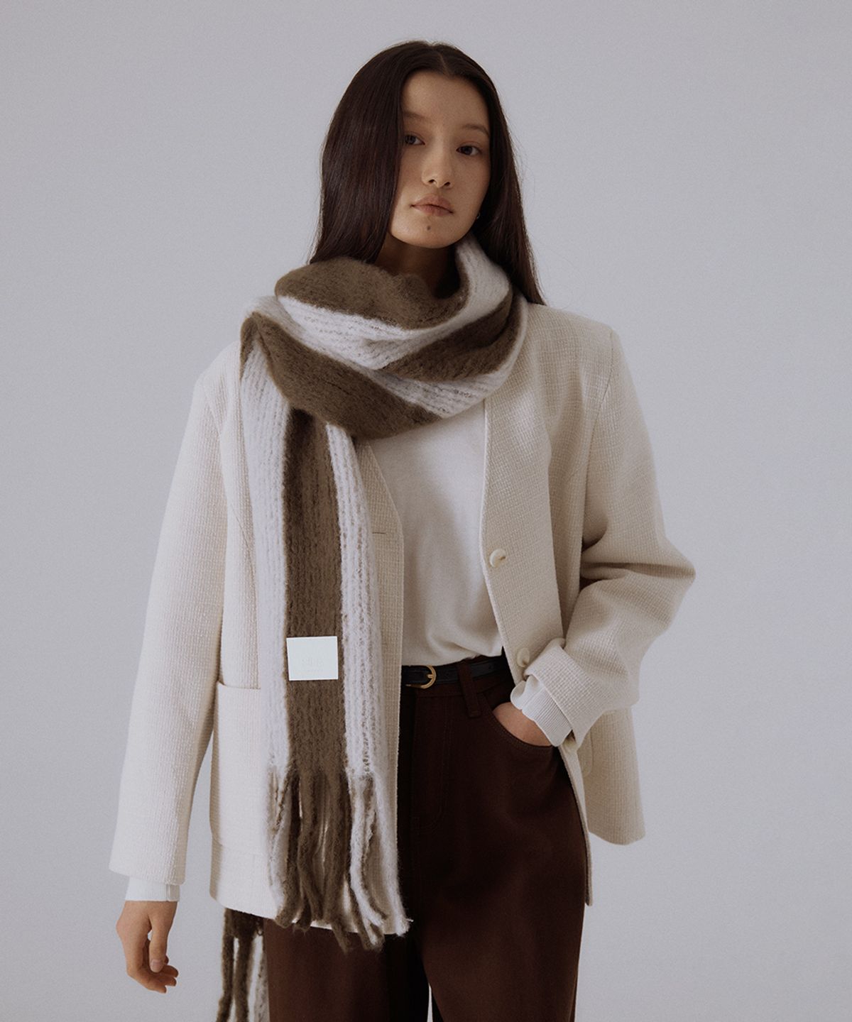 실른(SILN) Serra wide stripe knit muffler (BLUSH PINK/IVORY)