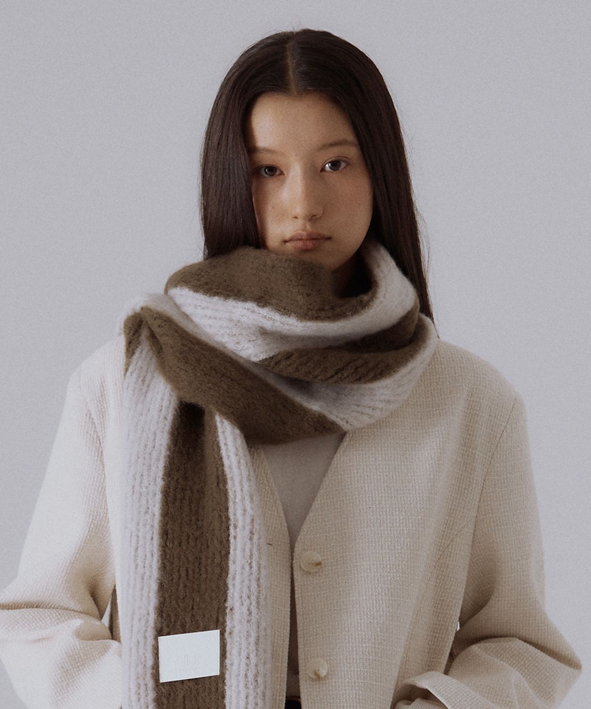 실른(SILN) Serra wide stripe knit muffler (BLUSH PINK/IVORY)