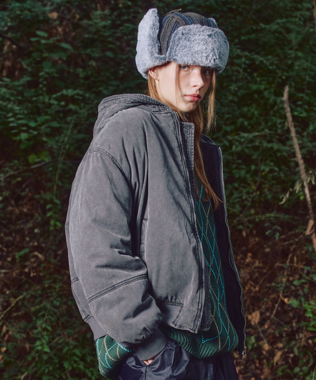 엑스톤즈(XTONZ) XJ130 크루드 워싱 후드 봄버 자켓 (GRAY)