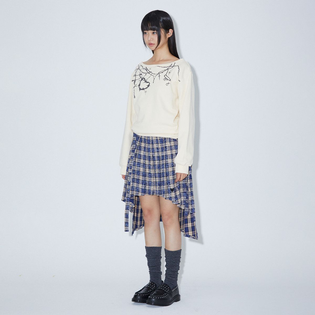 라라폭스(LALAFOX) LOOSE KNIT KNEE SOCKS CHARCOAL 양말 BR4AK002