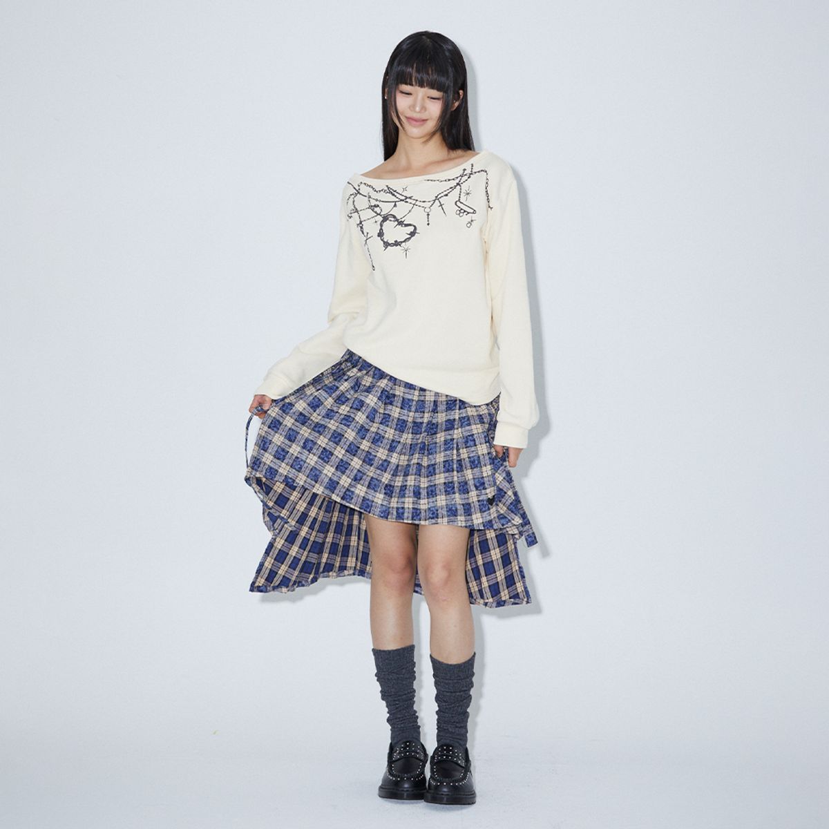 라라폭스(LALAFOX) LOOSE KNIT KNEE SOCKS CHARCOAL 양말 BR4AK002
