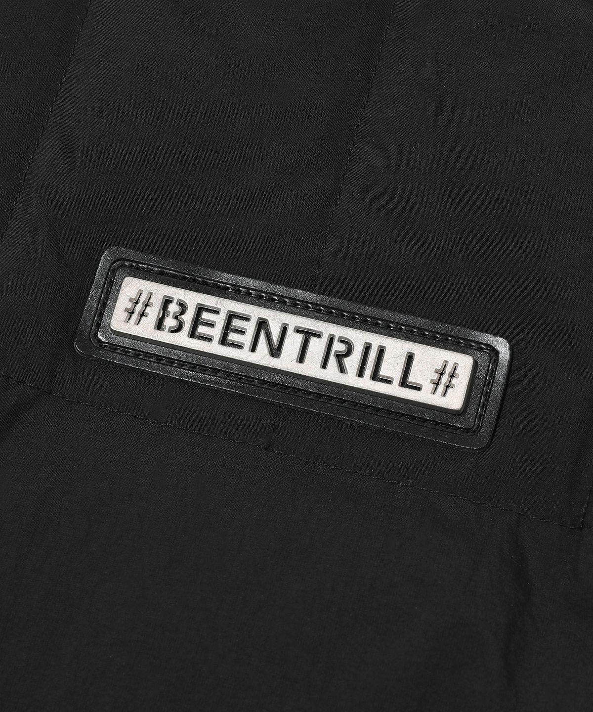 빈트릴(BEENTRILL) 와펜 라이트 숏패딩(블랙)