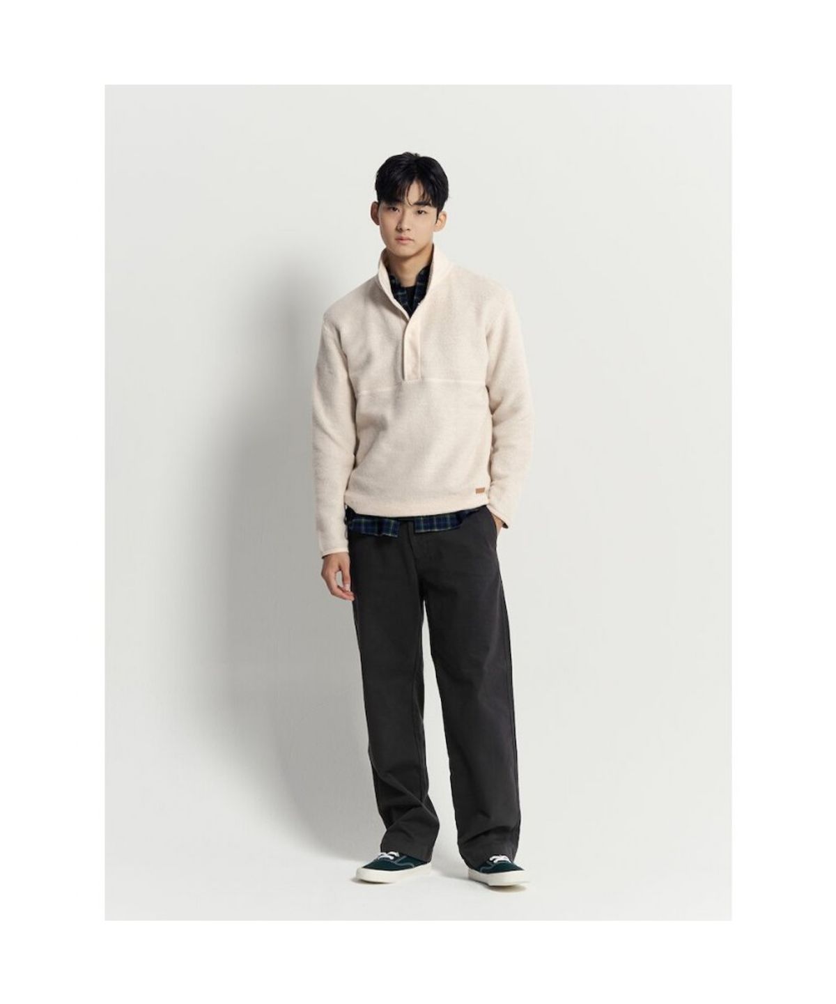 빈폴 멘(BEANPOLE MEN) 코지 울혼방 반오픈 맨투맨  아이보리