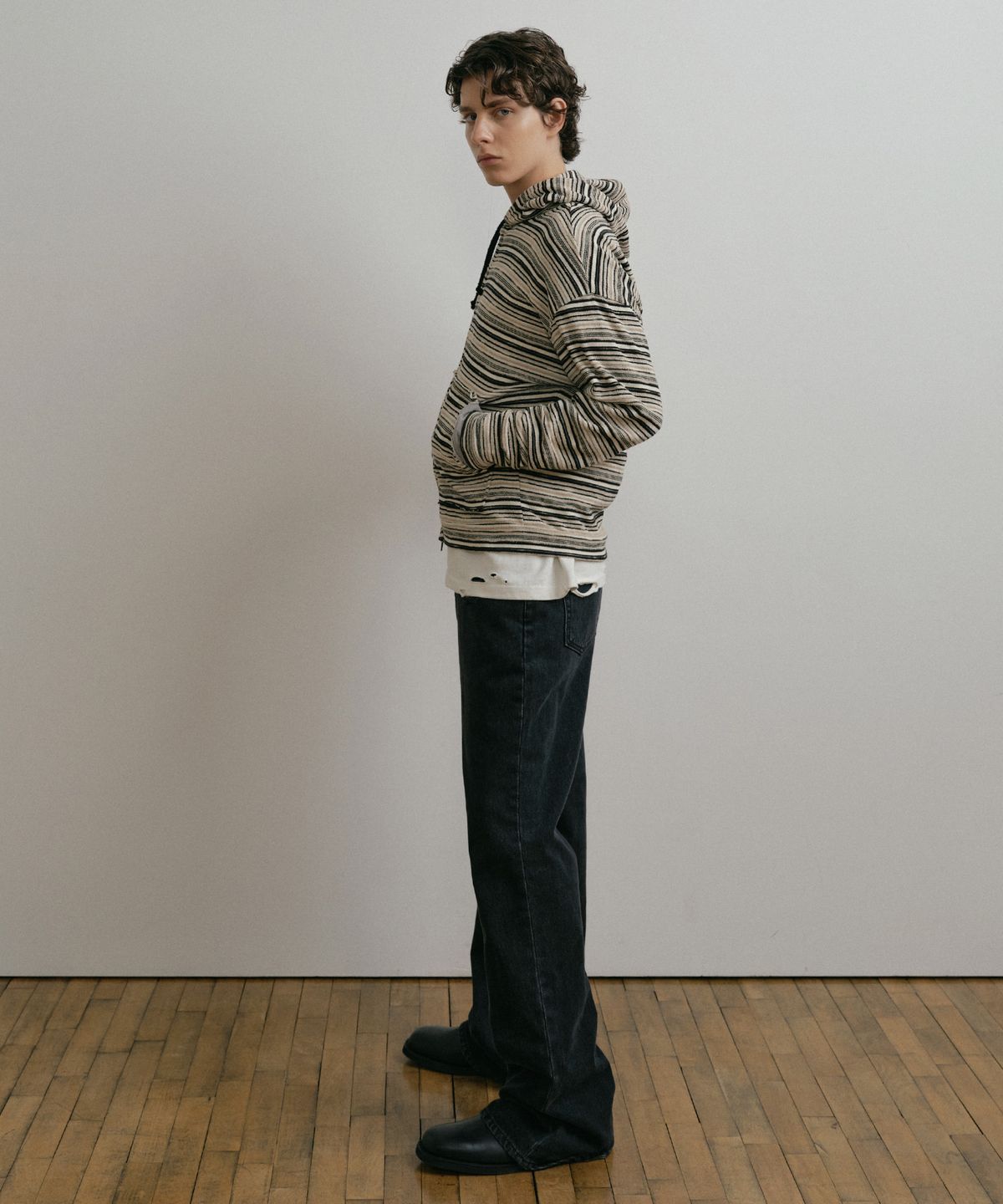 더스티화이트(DUSTYWHITE) BEIGE KNIT STRIPED ZIP-UP HOODIE