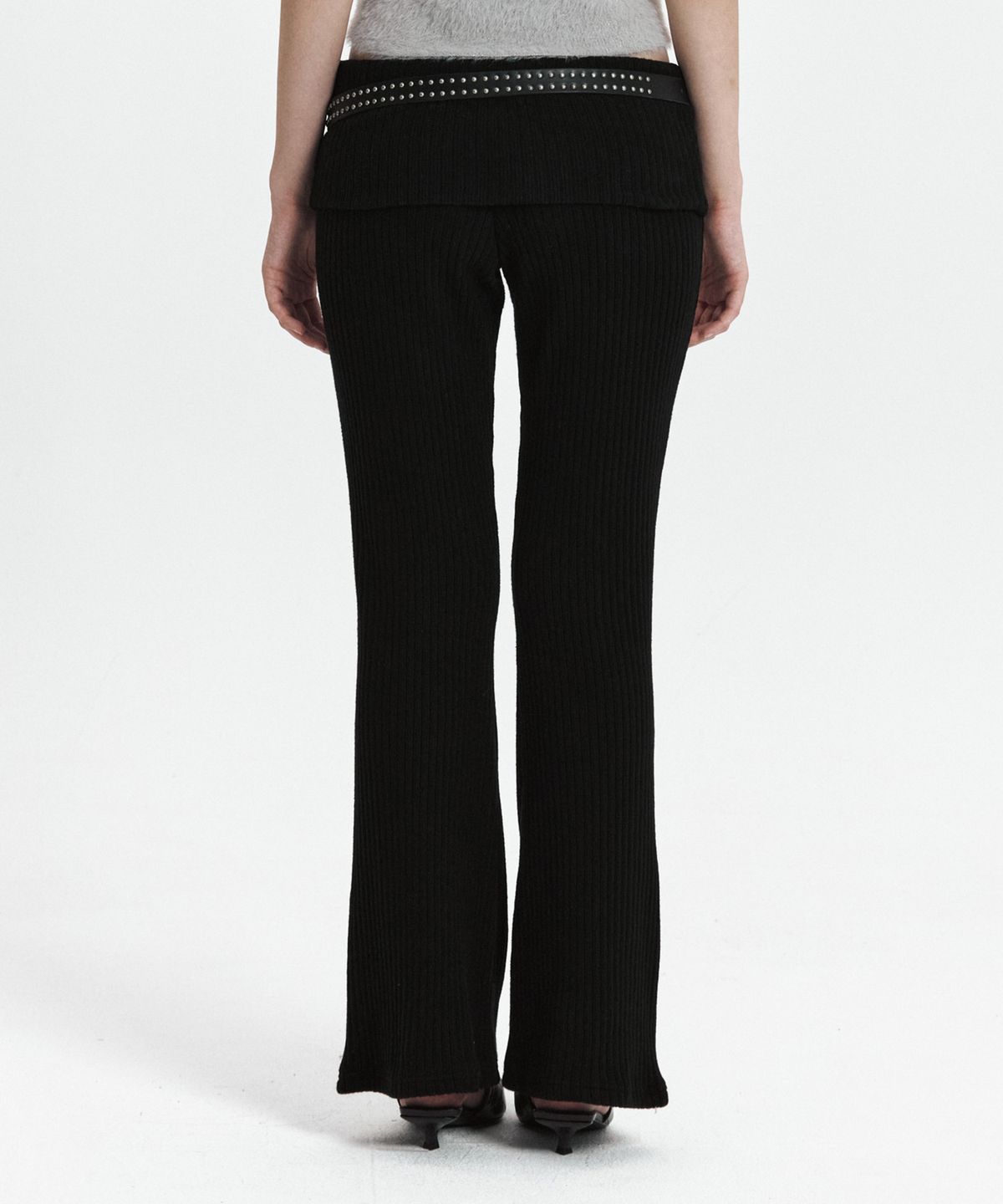 큐리티(CURETTY) C FOLD BANDING RIBBED FLARE PANTS_BLACK