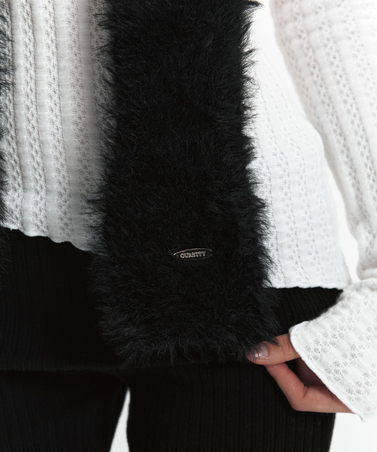 큐리티(CURETTY) C HAIRY MUFFLER_BLACK