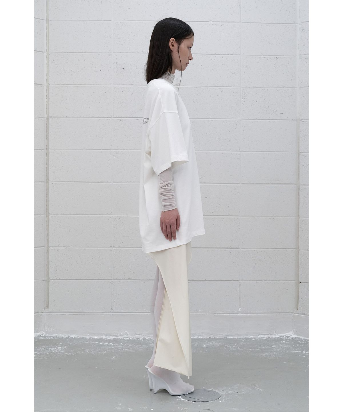 래코드(RECODE) (RE;CODE × OBJECTS IV LIFE by Daniel Arsham) Typography T-shirt R0TAX25222WHX