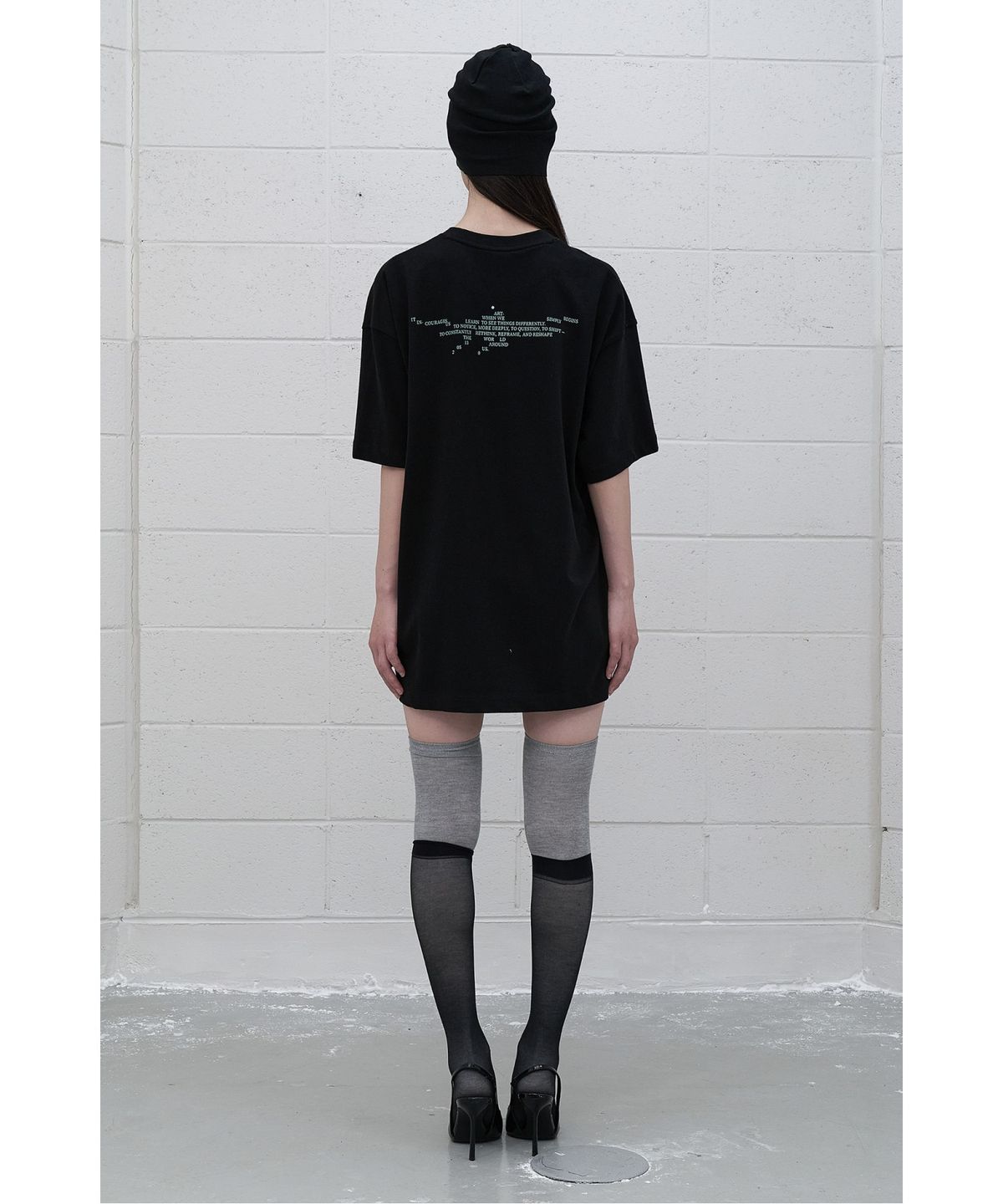 래코드(RECODE) (RE;CODE × OBJECTS IV LIFE by Daniel Arsham) Typography T-shirt R0TAX25222BKX