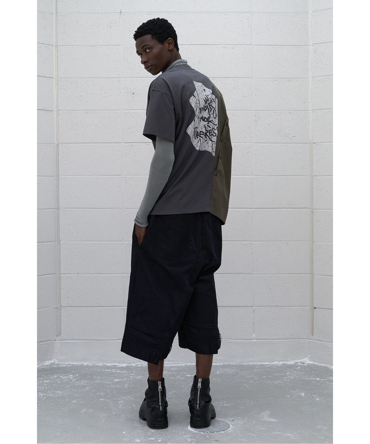 래코드(RECODE) (RE;CODE × OBJECTS IV LIFE by Daniel Arsham) Half Fabric Mixed Top R0TAX25220GYX