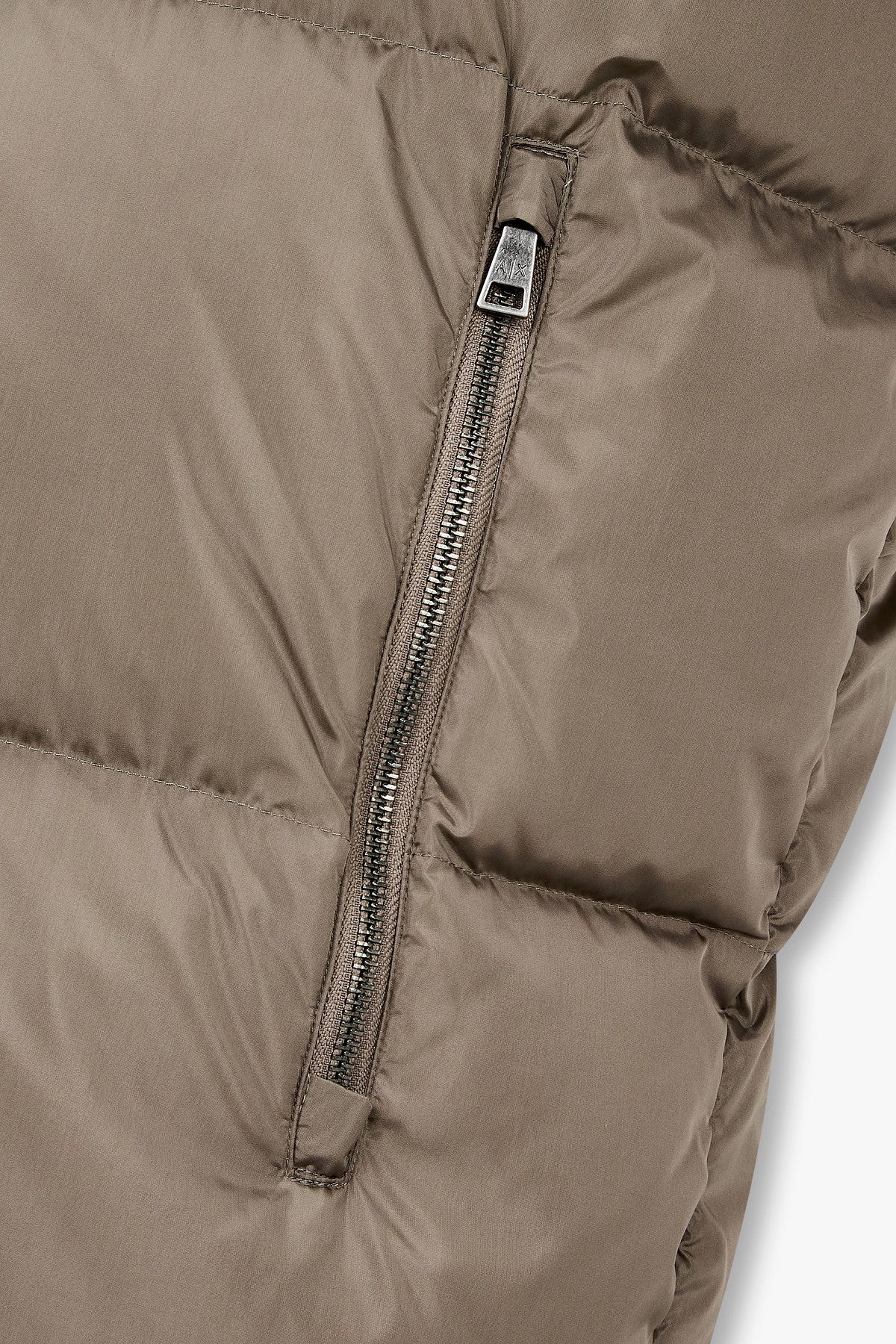 아르마니 익스체인지(ARMANI EXCHANGE) 남성 디태처블 후드 다운 패딩 자켓_카키 브라운 A415310001