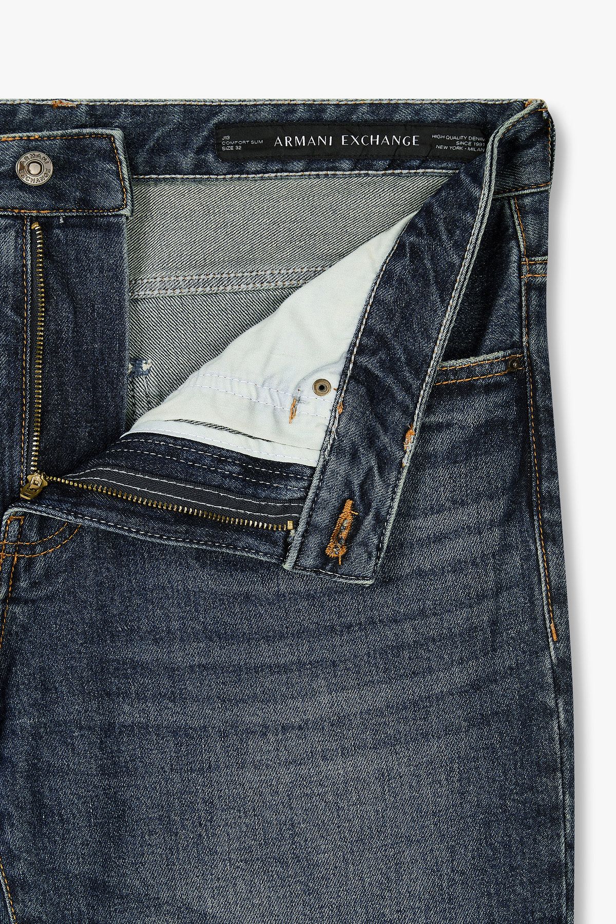 아르마니 익스체인지(ARMANI EXCHANGE) 남성 배색 스티치 슬림 데님 팬츠_블루 A415340004