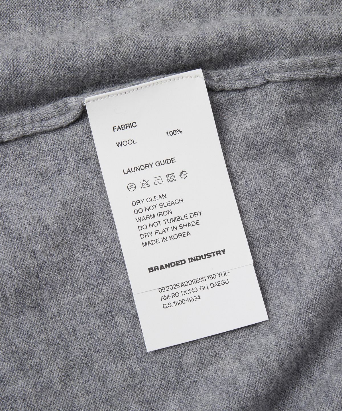 브랜디드(BRANDED) [SUPERIOR] ESSENTIAL SUPERFINE V-NECK CARDIGAN [MELANGE GRAY]