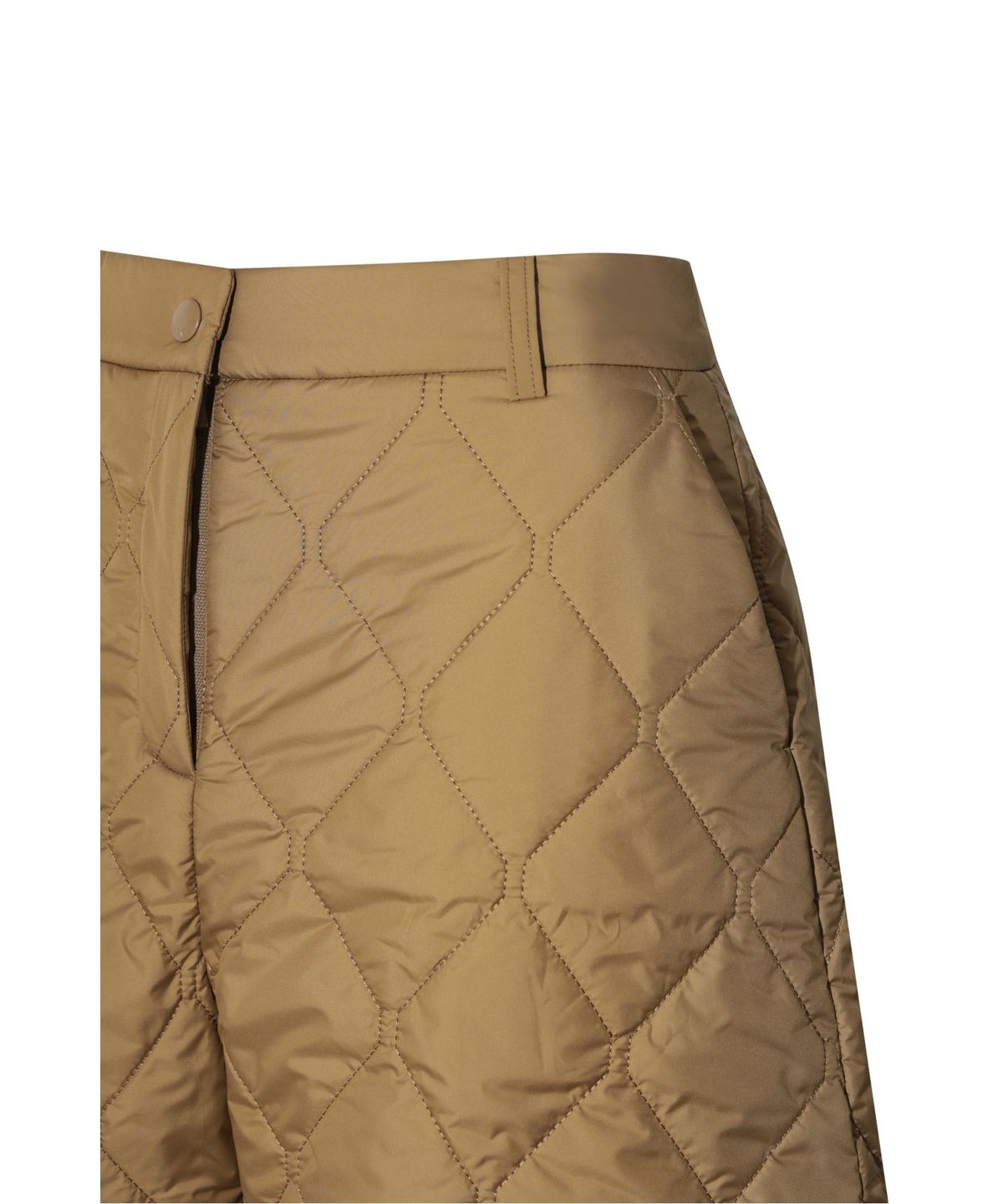 왁(WAAC) Women Wedge padded half pants WWPNW25702BRL