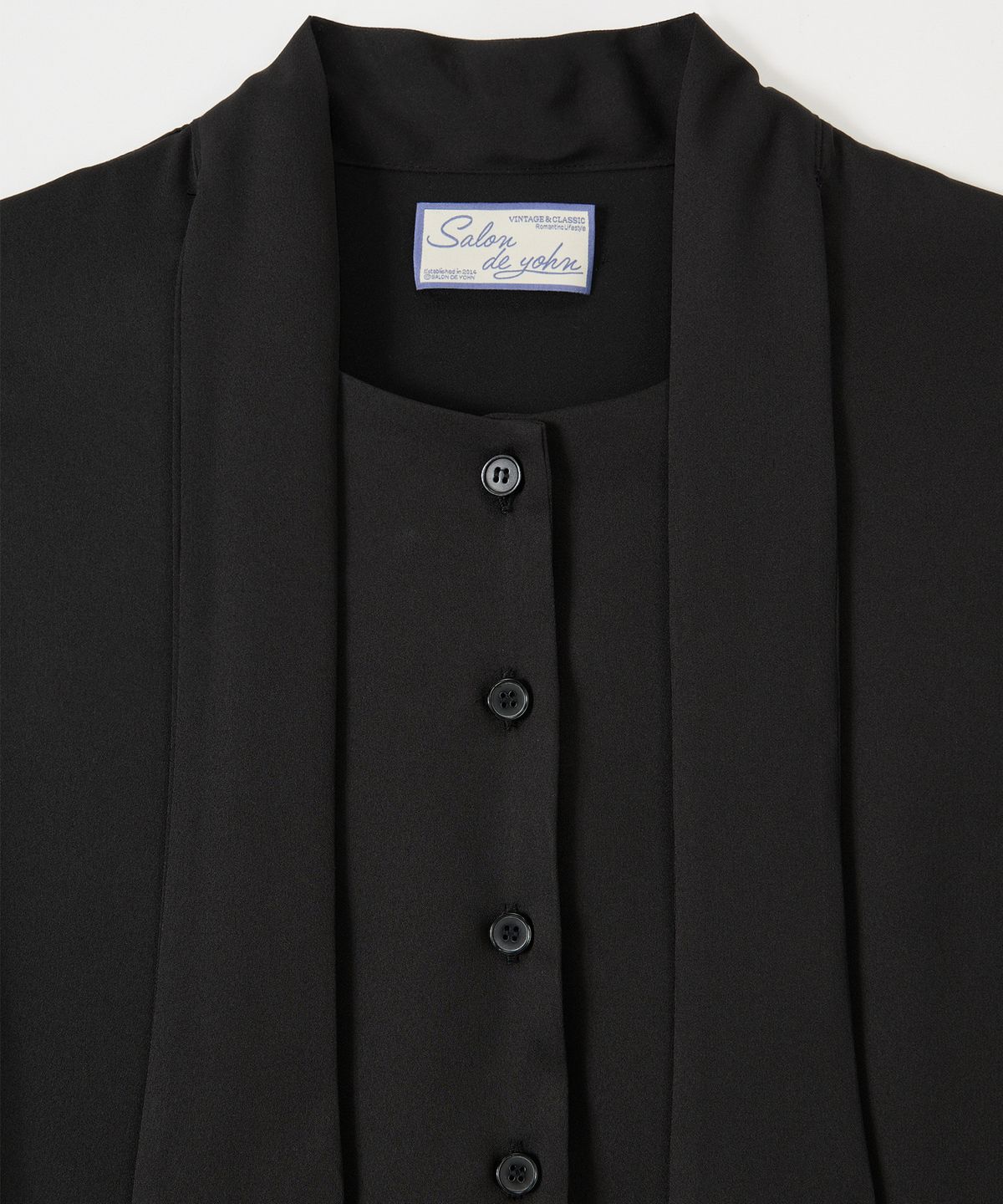 살롱 드 욘(SALON DE YOHN) Silky Tie Blouse_ Black