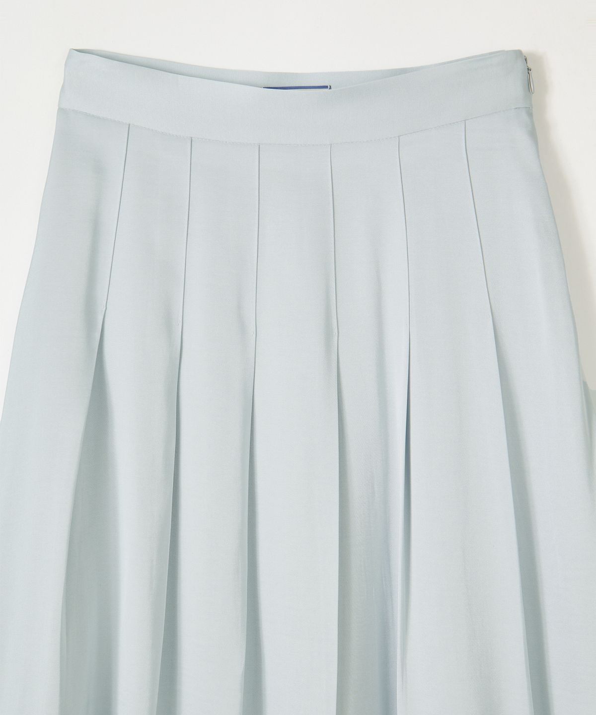 살롱 드 욘(SALON DE YOHN) Grace Satin Pleated Skirt_ Silver