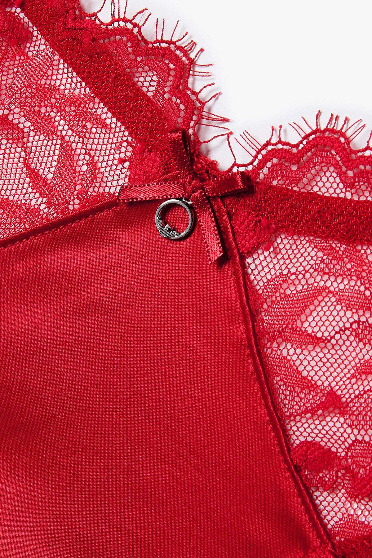 엠포리오 아르마니 언더웨어(EMPORIO ARMANI UNDERWEAR) 여성 플라워 자수 브라질리언 브리프_레드 0825311516