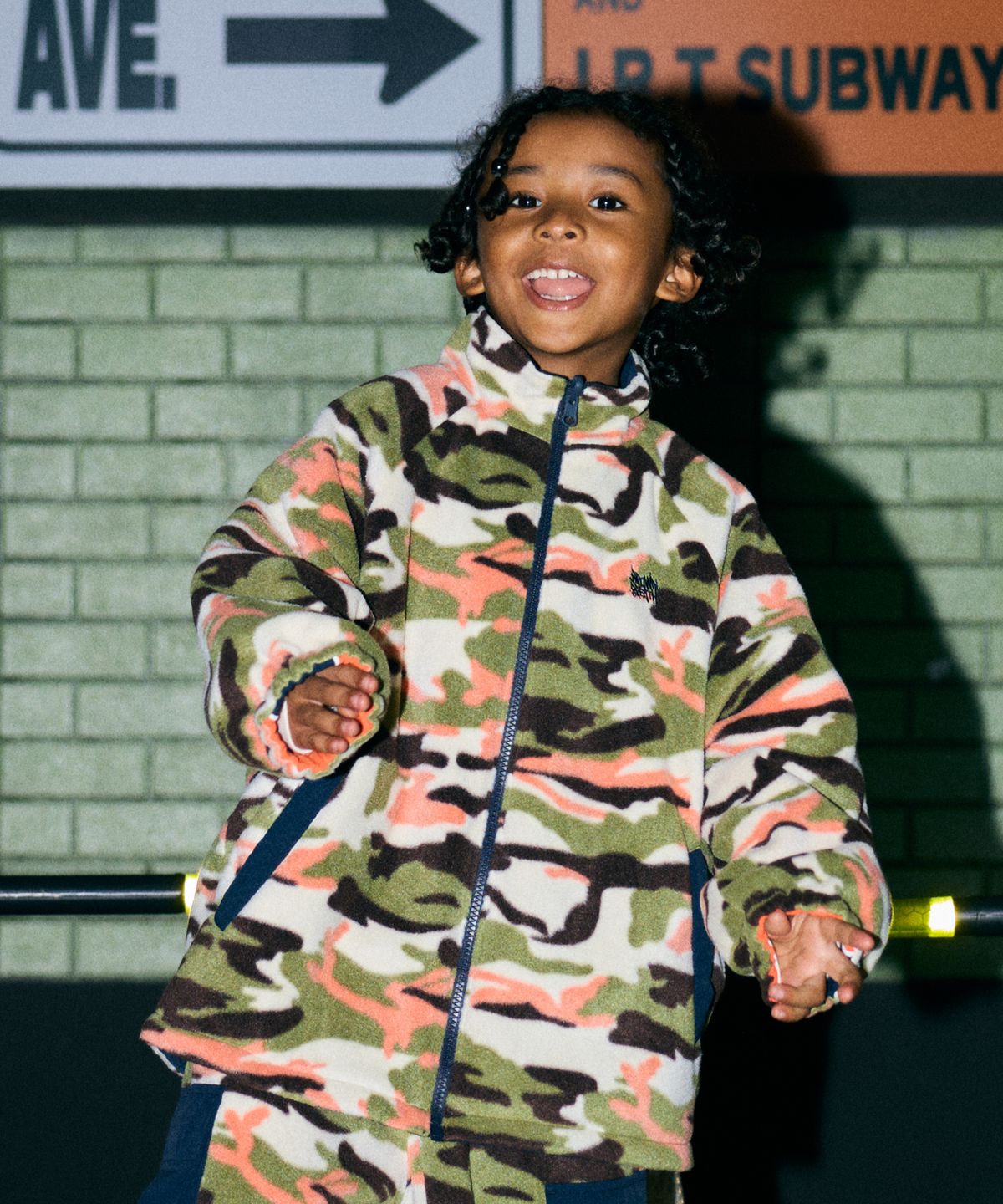 브라운브레스 키즈(BROWNBREATH KIDS) KIDS CAMO REVERSIBLE FLEECE JACKET - KHAKI