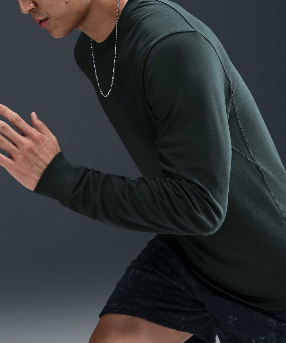 나이키(NIKE) 프라이머리 드라이 핏 긴소매 버서타일 탑 M - 씨위드 / FB8586-390