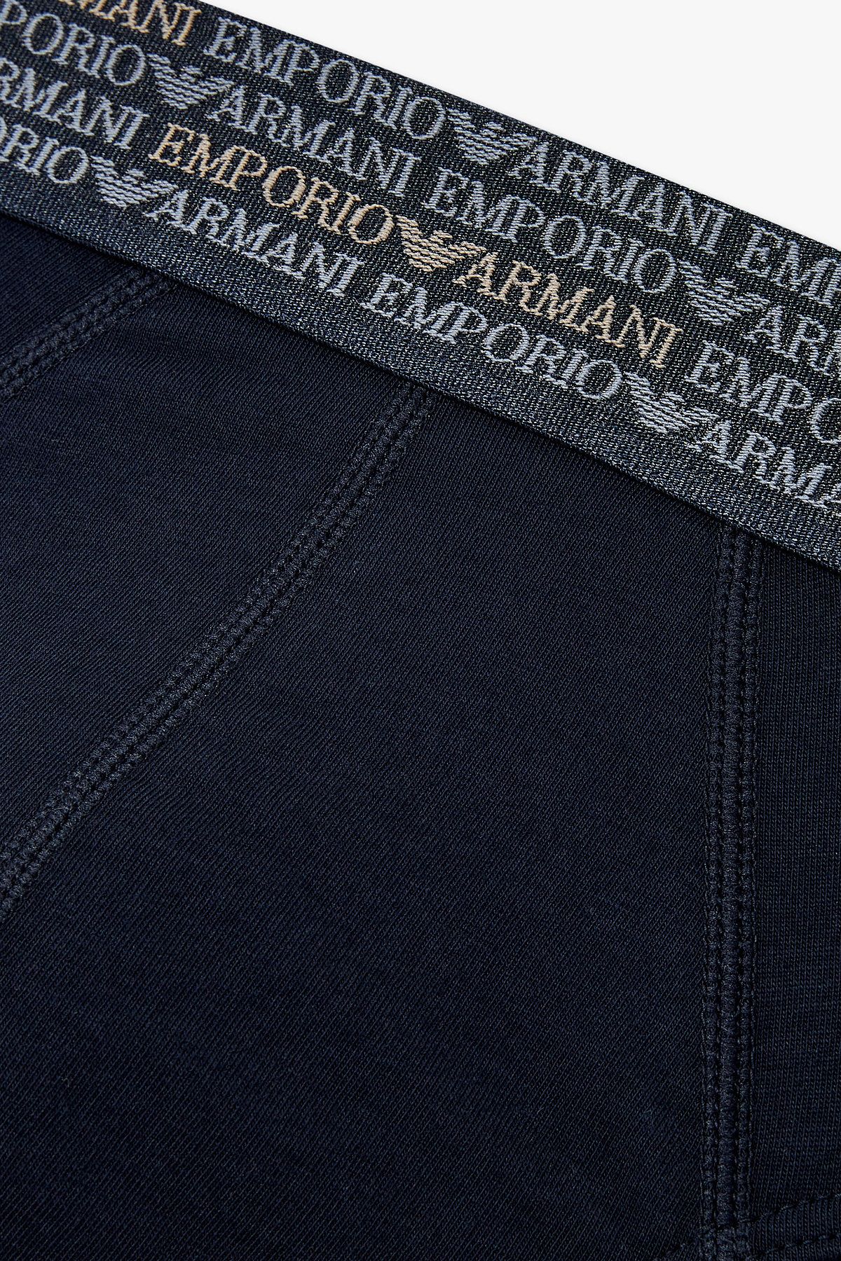 엠포리오 아르마니 언더웨어(EMPORIO ARMANI UNDERWEAR) 남성 리피트 로고 샤이닝 로고 브리프_네이비 0815311060