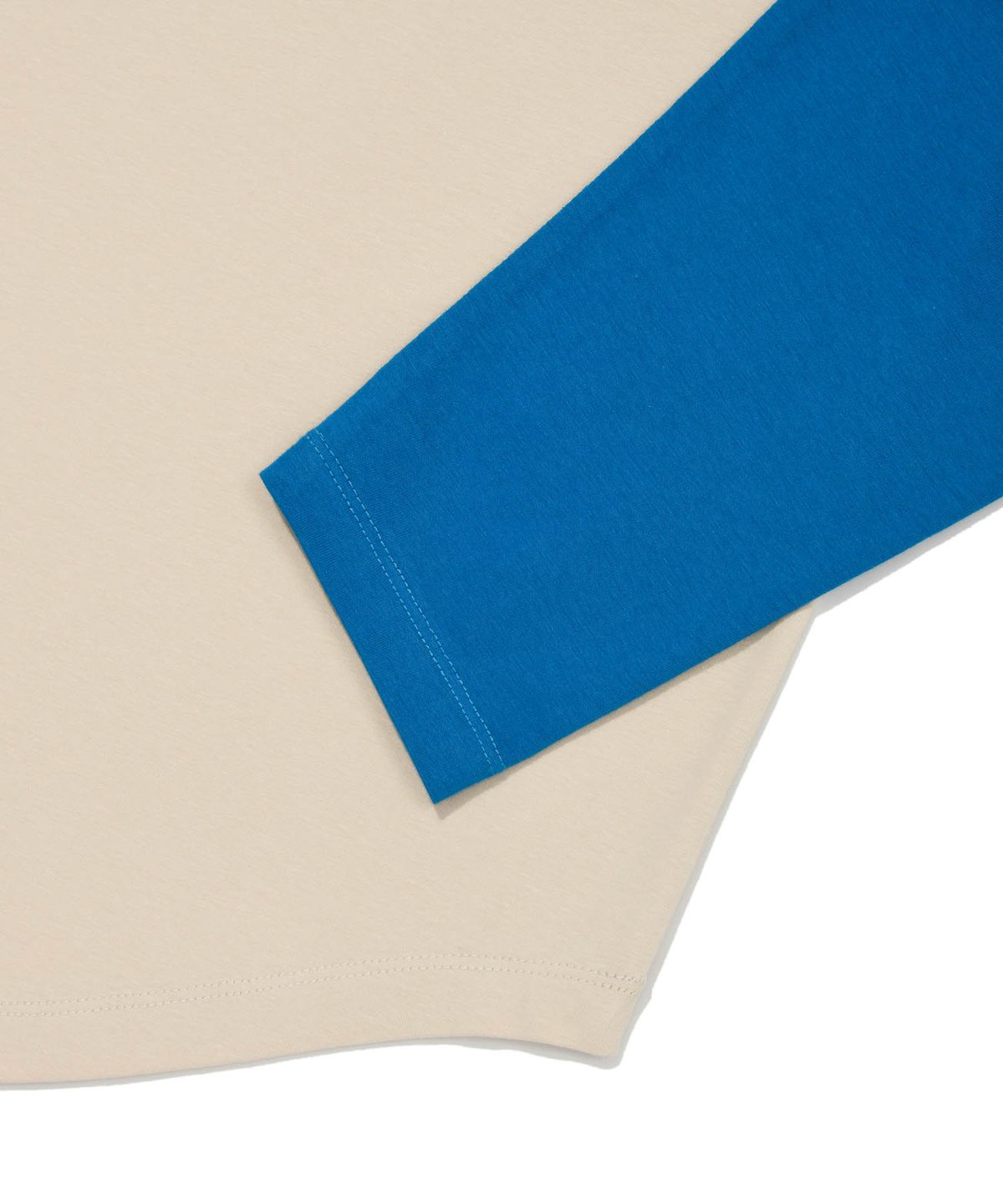 리트리버클럽(RETRIEVER CLUB) SCRIPT RAGLAN LONG SLEEVE [CREAM]