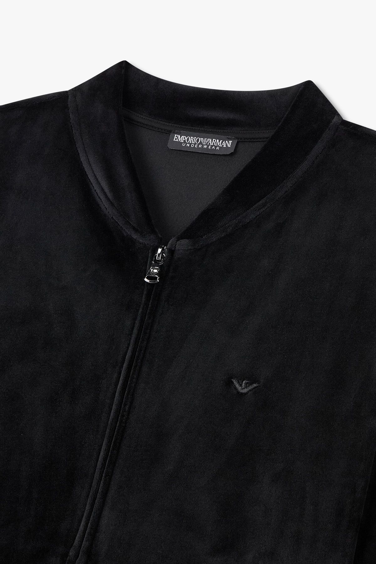 엠포리오 아르마니 언더웨어(EMPORIO ARMANI UNDERWEAR) 여성 벨루어 로고 자수 라운지 집업_블랙 0825338510