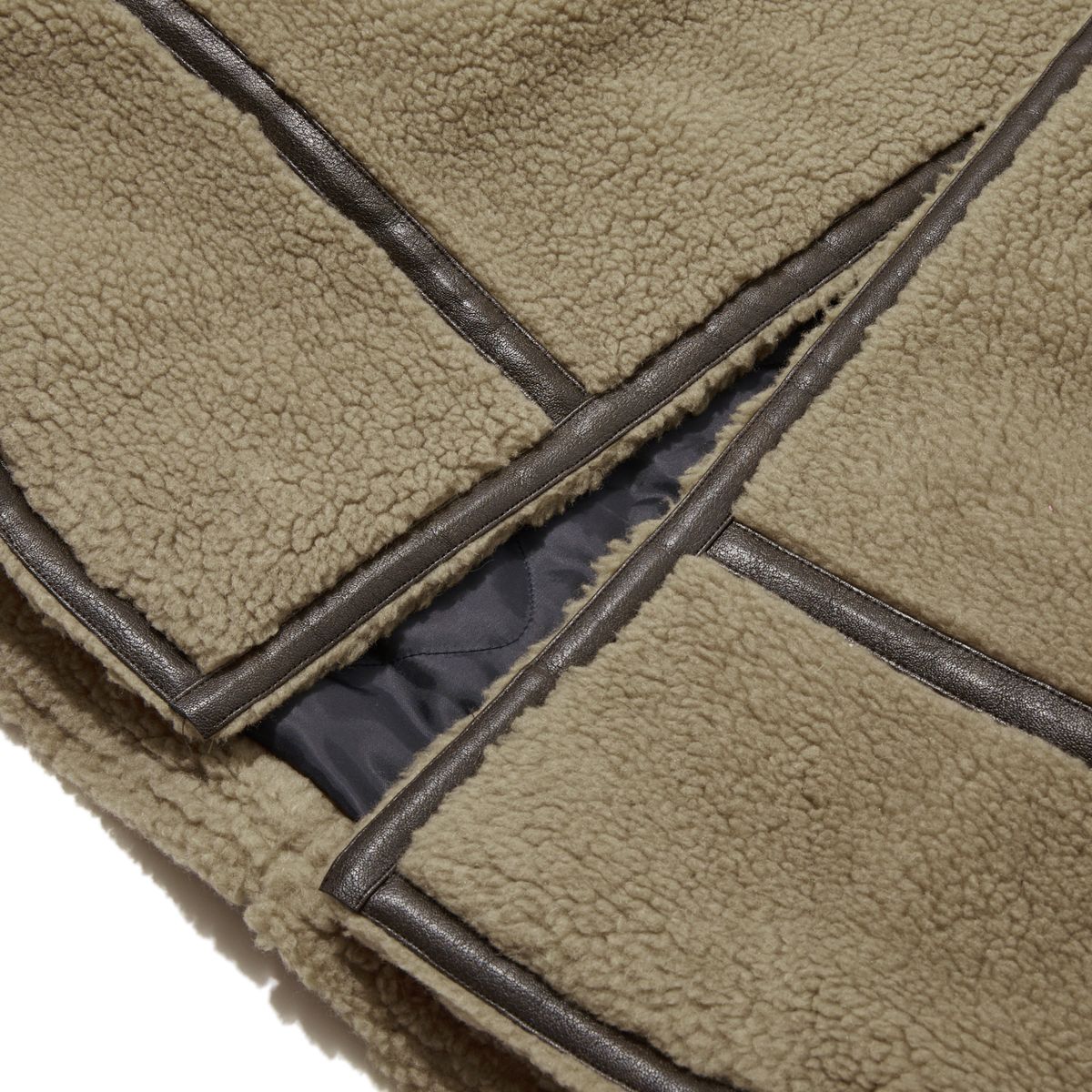 펜필드(PENFIELD) 울 블렌디드 익스페디션 더플 코트 베이지_FR4WJ34U