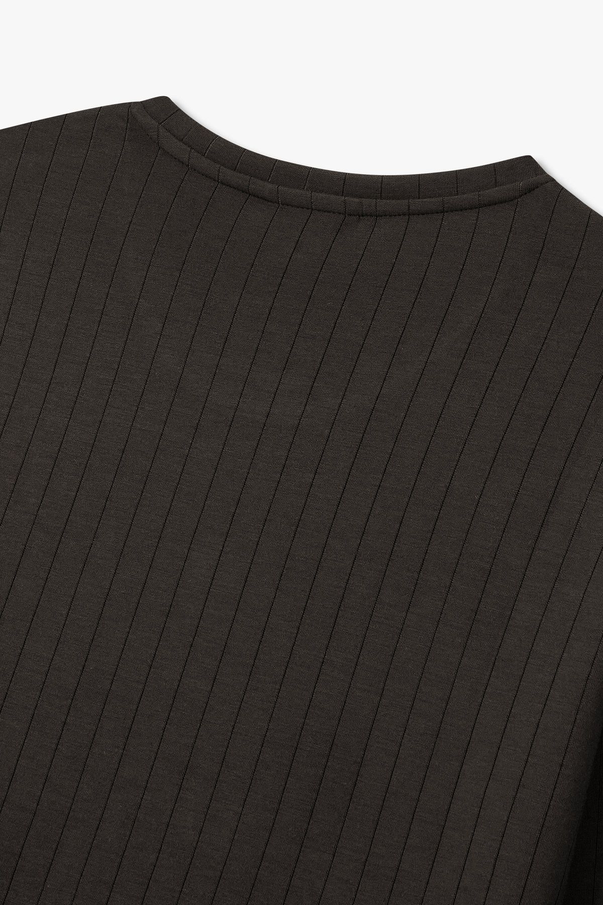 엠포리오 아르마니 언더웨어(EMPORIO ARMANI UNDERWEAR) 남성 스트라이프 레이온 파자마 티셔츠_초코 0815336014