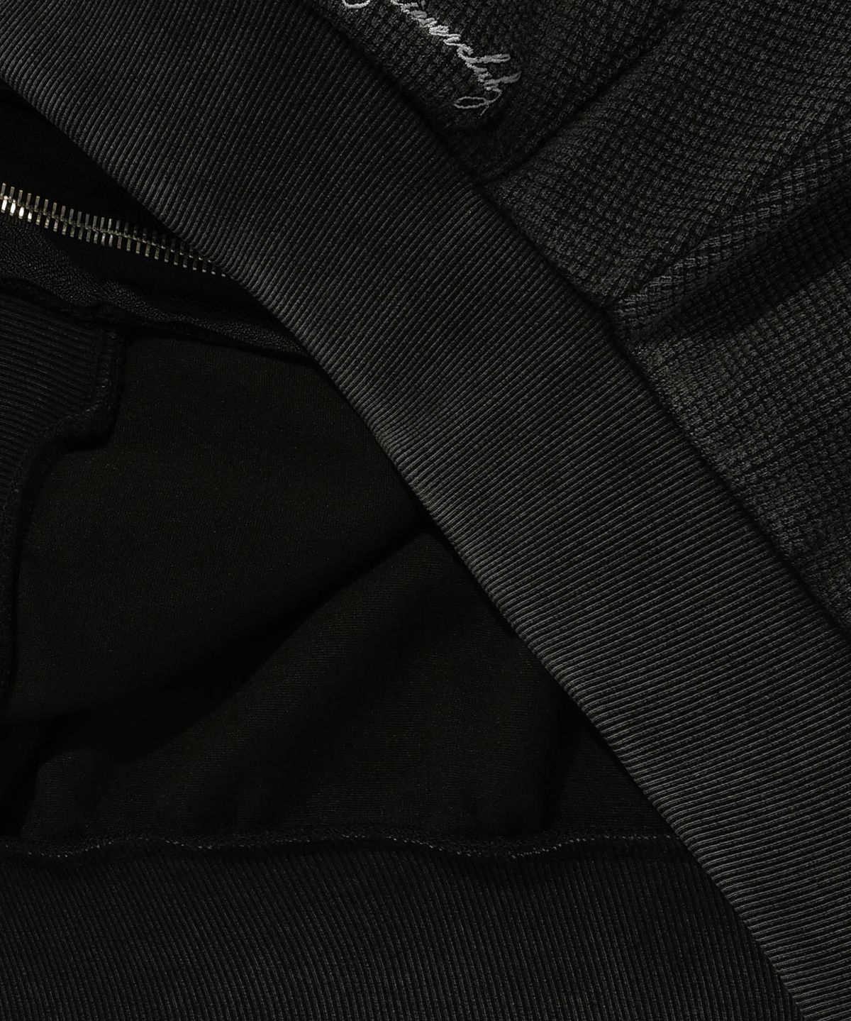 리트리버클럽(RETRIEVER CLUB) SCRIPT WAFFLE HOOD ZIP UP [BLACK]