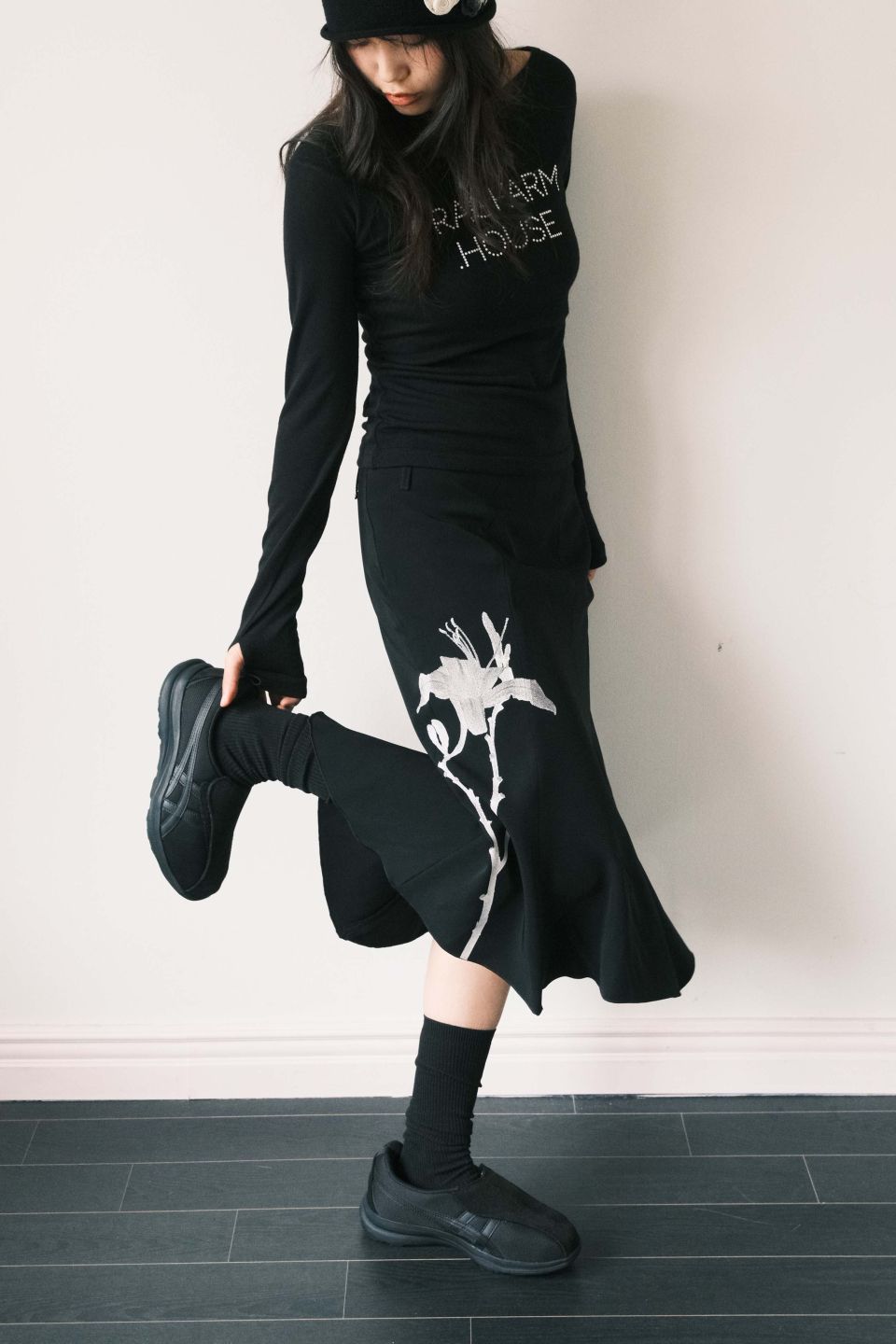 MUSINSA | FRAGFARM Day Lily Midi Skirt (Black)