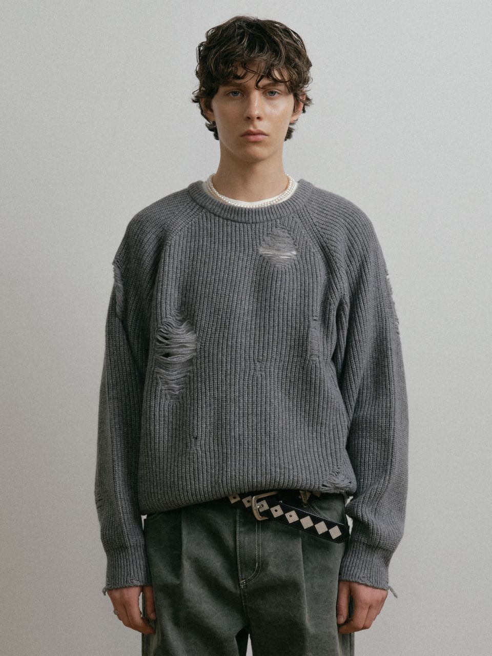 MUSINSA | DUSTYWHITE GREY LOOSE FIT DESTROYED WOOL KNIT SWEATER