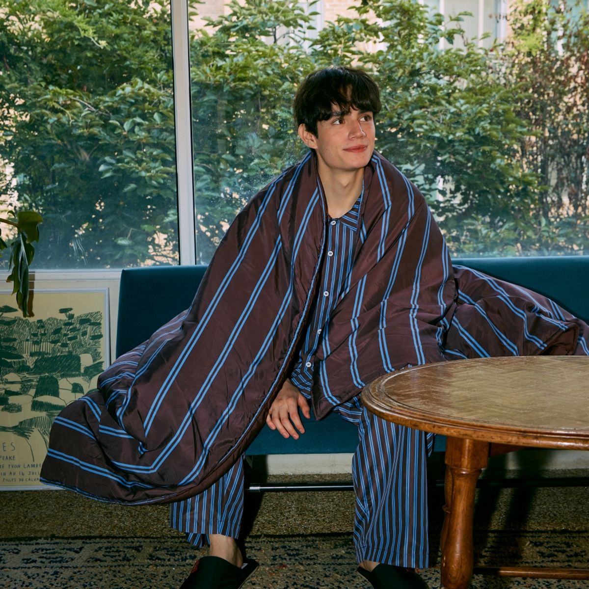 댄스온더플로어(DANCEONTHEFLOOR) furless pajamas 퍼리스 스트라이프 파자마 (bluebrown)