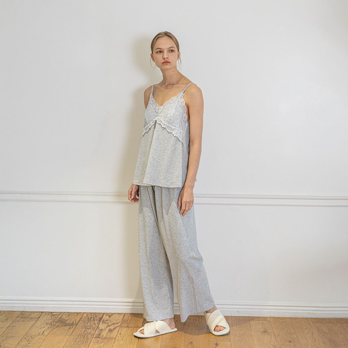 멜라니조이(MELANIE JOY) MJ_Lace tank top three piece pajamas_GRAY