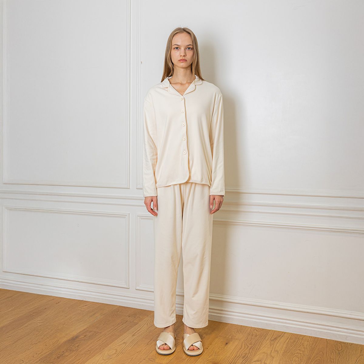 멜라니조이(MELANIE JOY) MJ_Warm solid colors two piece pajamas_IVORY