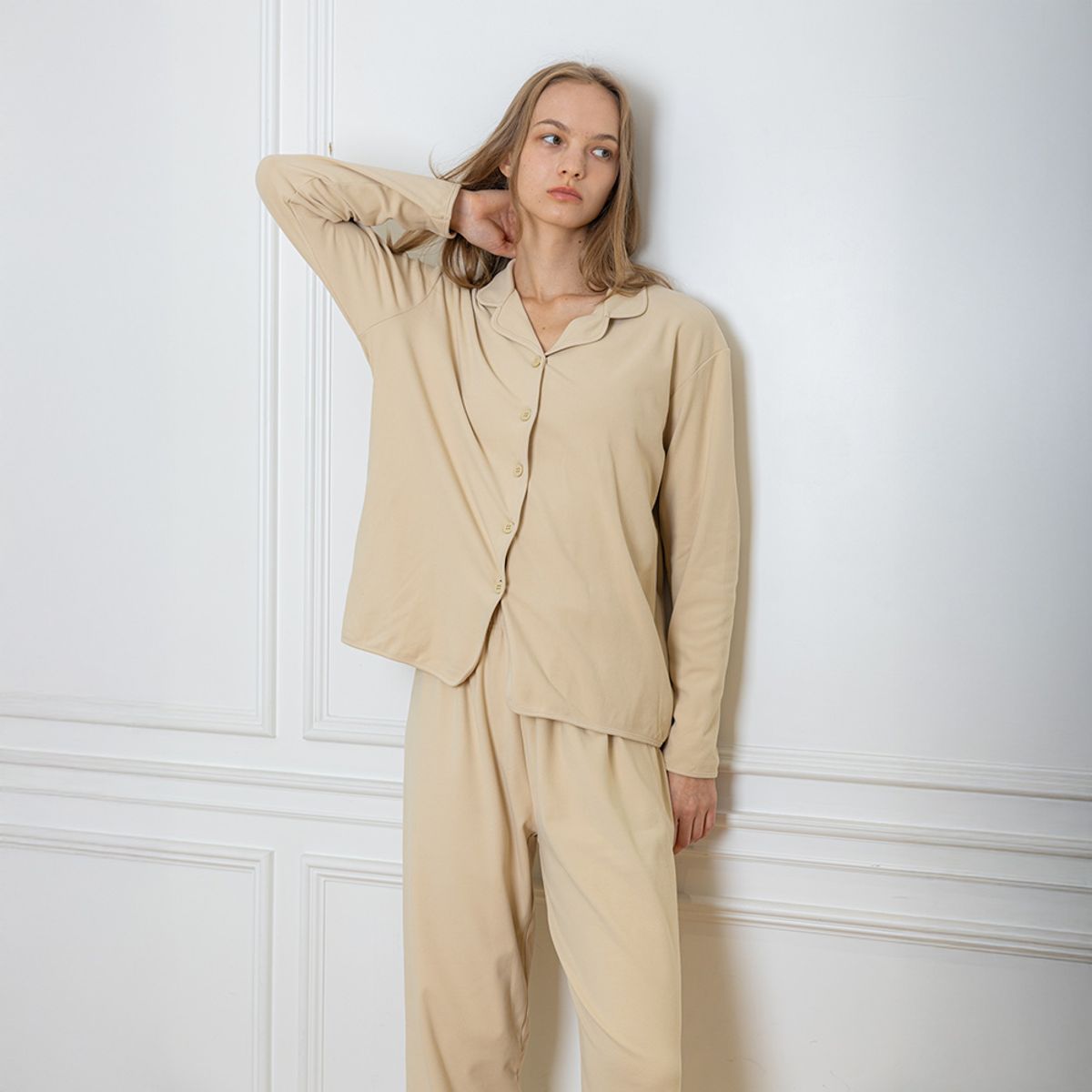 멜라니조이(MELANIE JOY) MJ_Warm solid colors two piece pajamas_BEIGE