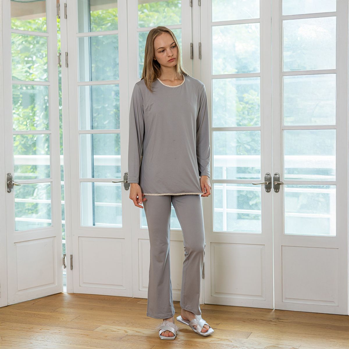 멜라니조이(MELANIE JOY) MJ_Lace hem top two piece pajamas_GRAY