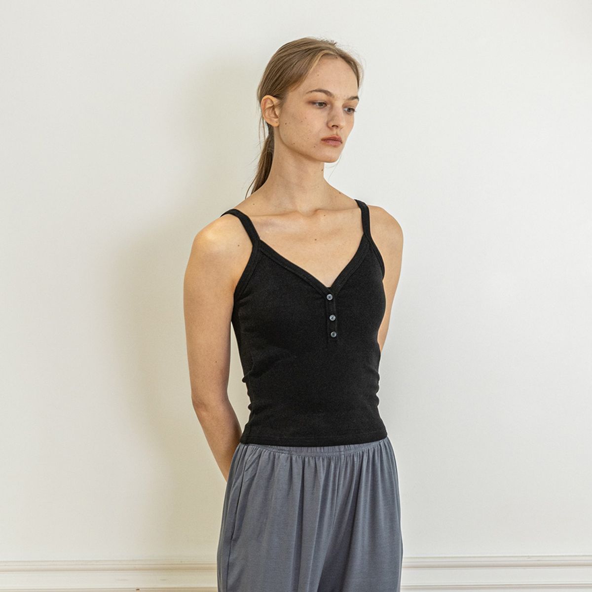 멜라니조이(MELANIE JOY) MJ_Autumn slim-fit hot tank top_3color