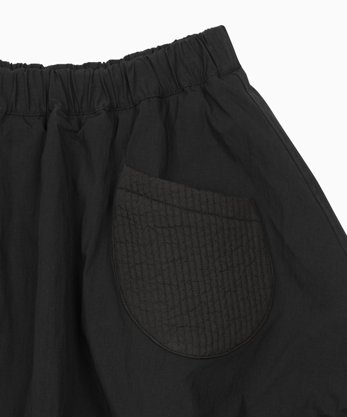 오헤시오(OHESHIO) PADDED BANDING POCKET SKIRT, BLACK