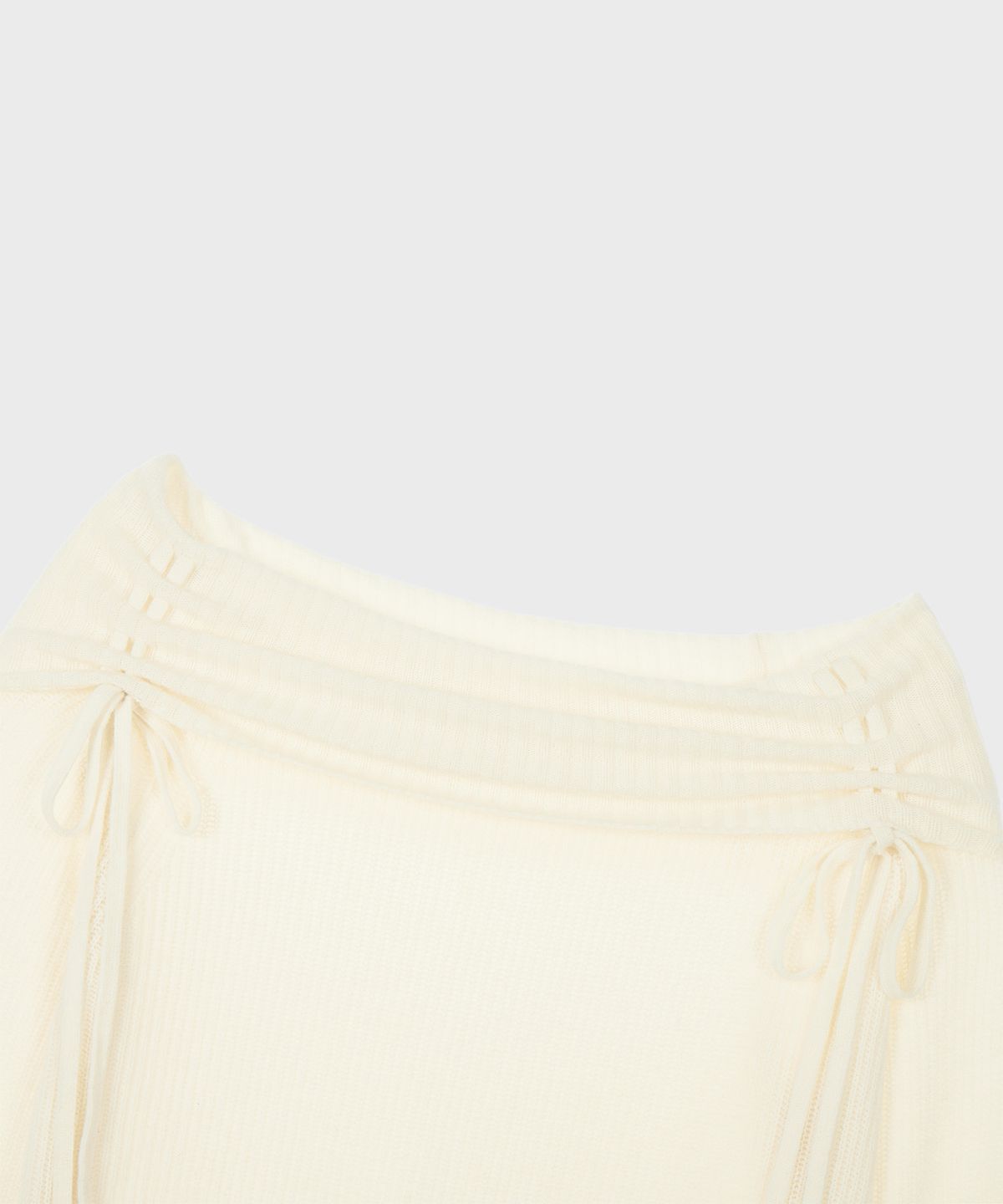 알키알카(ALKI ALKA) Shirring Off-shoulder Knit (Ivory)