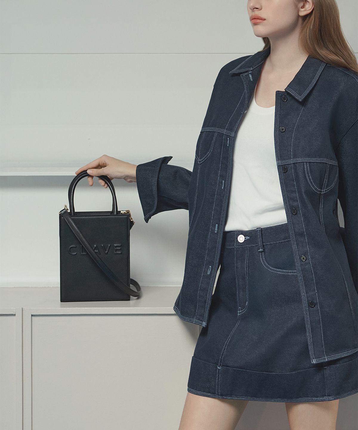끌라베(CLAVE) 실비 스몰  블랙 크로스백 (SYLVIE Small Black Cross Bag)