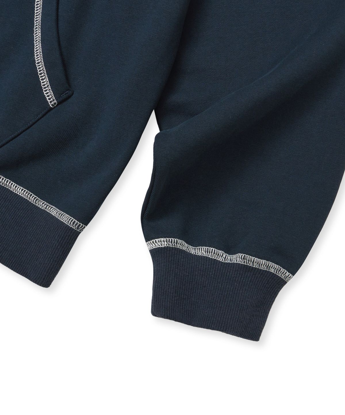 브라운브레스(BROWNBREATH) TAG APPLIQUE HOODIE - NAVY