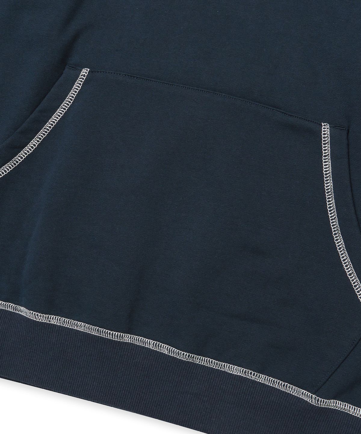 브라운브레스(BROWNBREATH) TAG APPLIQUE HOODIE - NAVY
