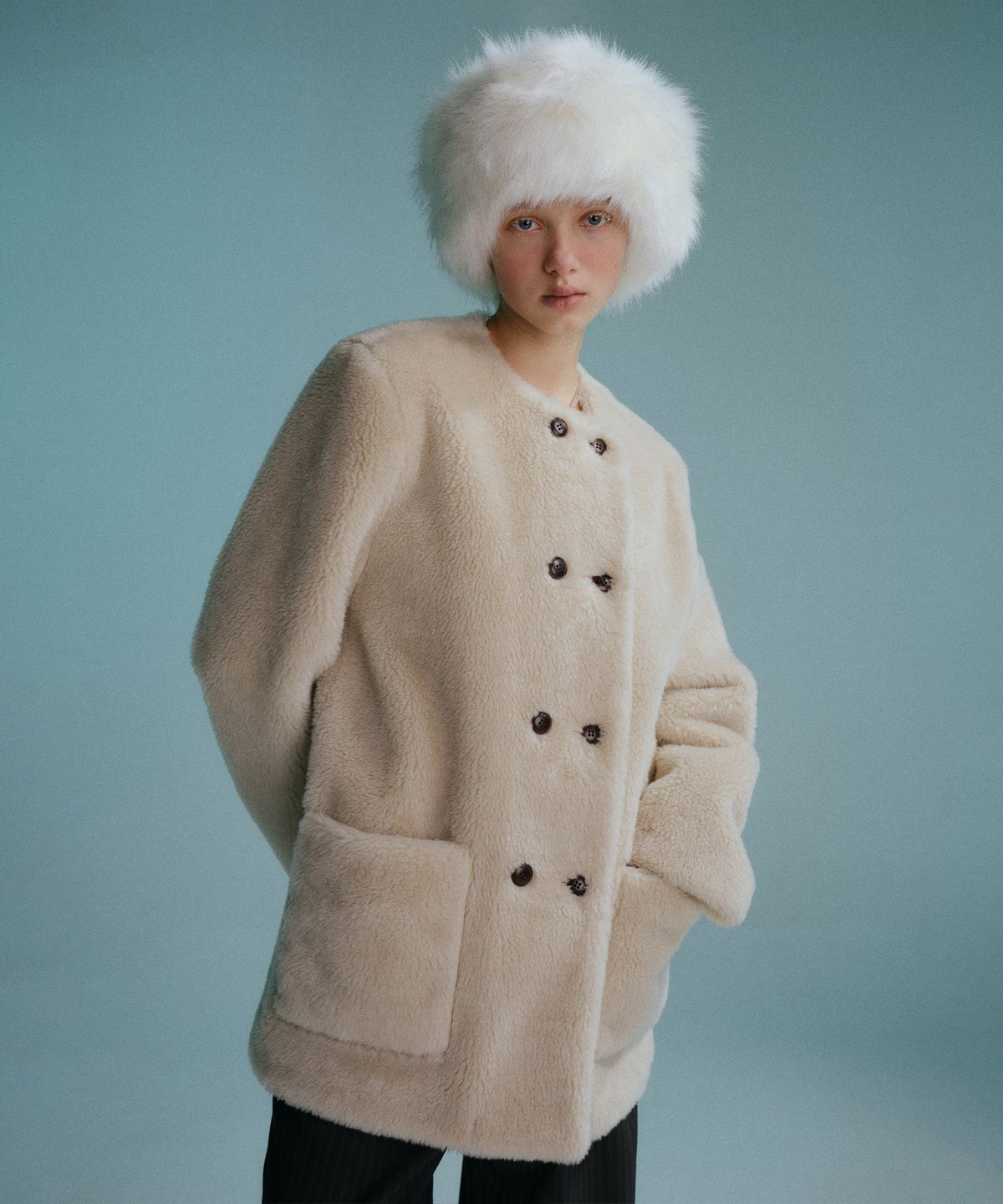 엔오르(EN OR) CLASSIC BUTTON DETAIL FUR JACKET - IVORY